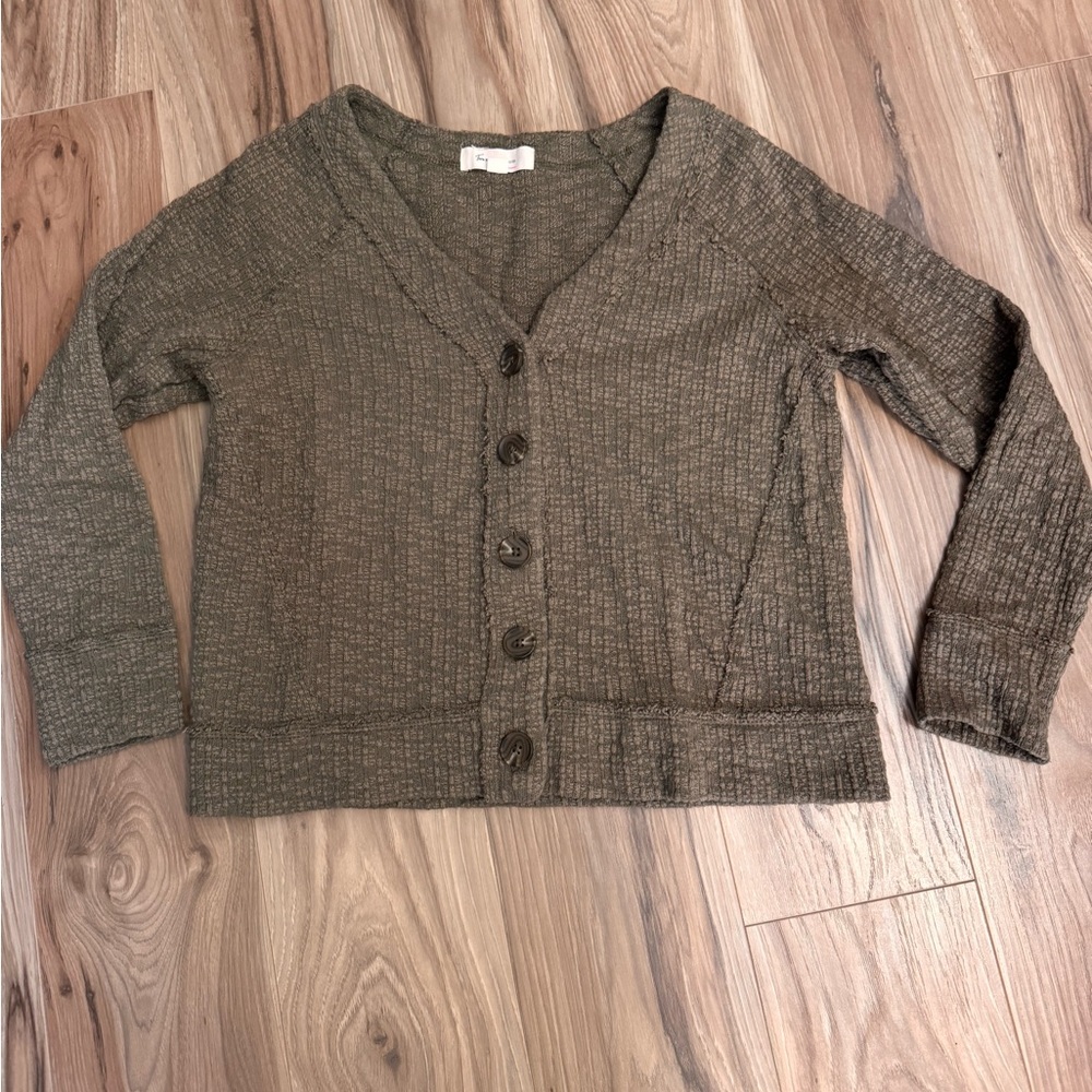 Two by Vince Camuto Olive Button-Up Cardigan